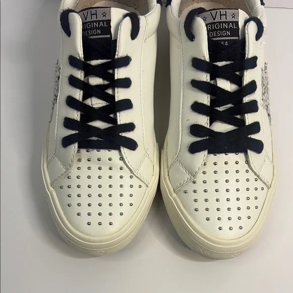 Vintage Havana White and Black Athletic Shoes - Picture 7 of 11